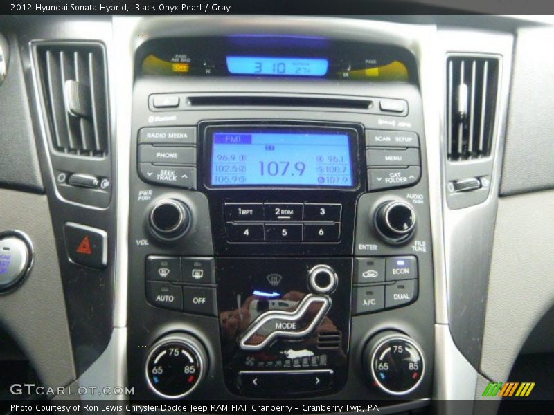 Black Onyx Pearl / Gray 2012 Hyundai Sonata Hybrid