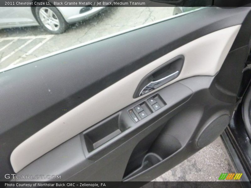 Black Granite Metallic / Jet Black/Medium Titanium 2011 Chevrolet Cruze LS