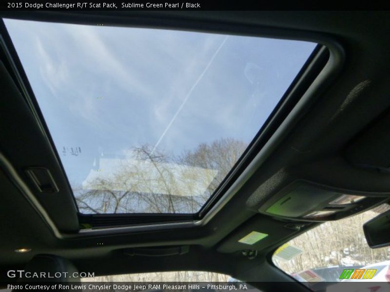 Sublime Green Pearl / Black 2015 Dodge Challenger R/T Scat Pack