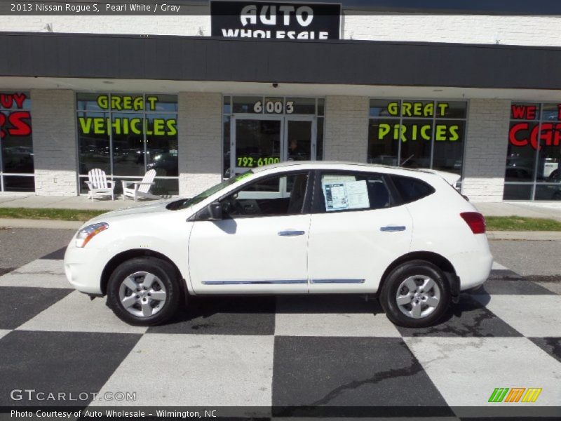 Pearl White / Gray 2013 Nissan Rogue S