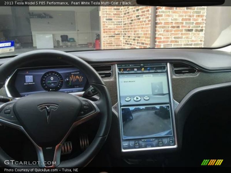 Dashboard of 2013 Model S P85 Performance