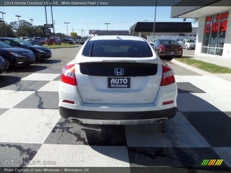 White Diamond Pearl / Ivory 2014 Honda Crosstour EX-L V6