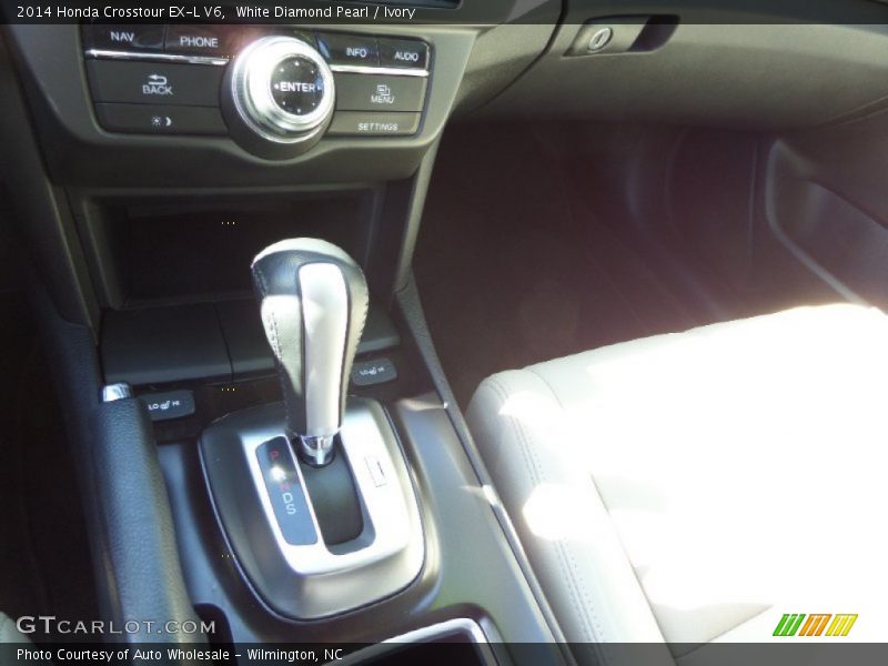 White Diamond Pearl / Ivory 2014 Honda Crosstour EX-L V6
