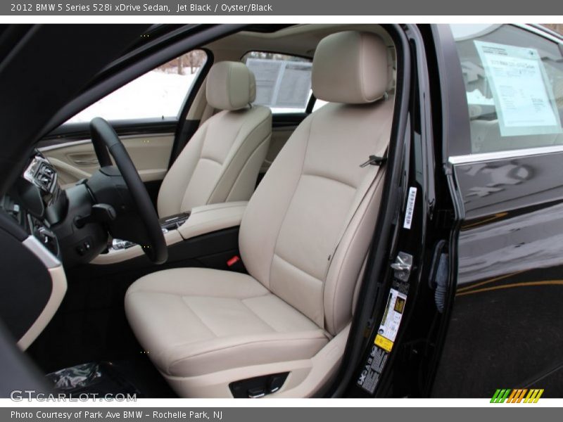 Jet Black / Oyster/Black 2012 BMW 5 Series 528i xDrive Sedan