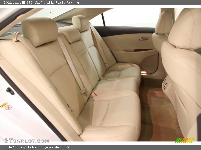 Starfire White Pearl / Parchment 2011 Lexus ES 350
