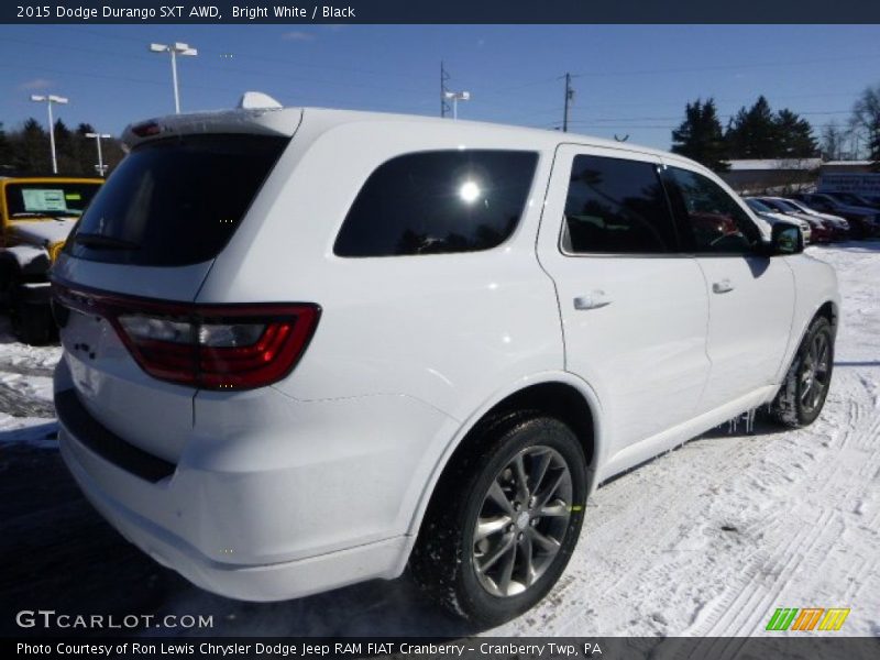 Bright White / Black 2015 Dodge Durango SXT AWD