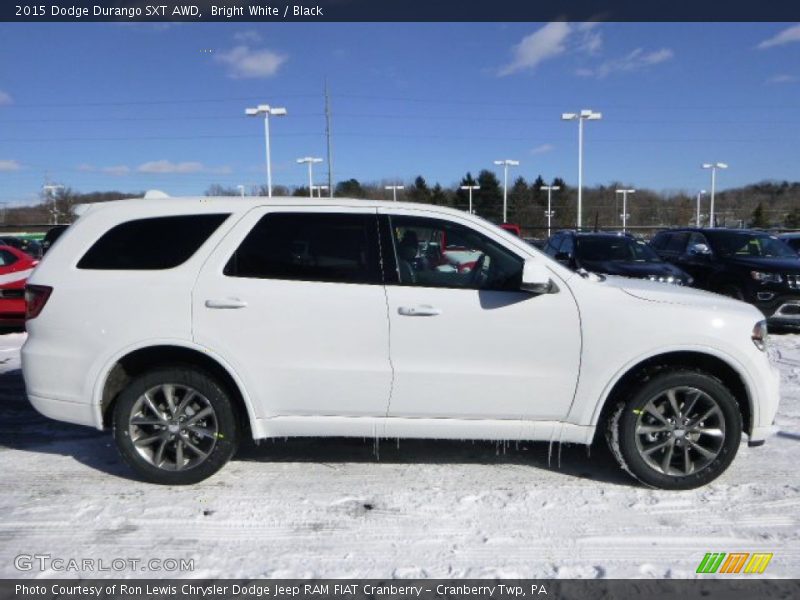 Bright White / Black 2015 Dodge Durango SXT AWD