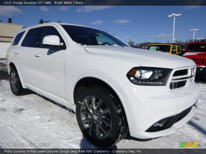 Bright White / Black 2015 Dodge Durango SXT AWD