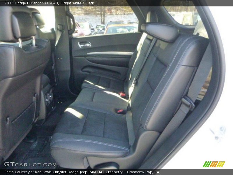 Bright White / Black 2015 Dodge Durango SXT AWD