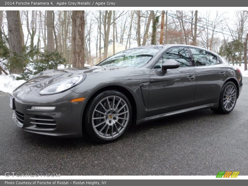 Front 3/4 View of 2014 Panamera 4