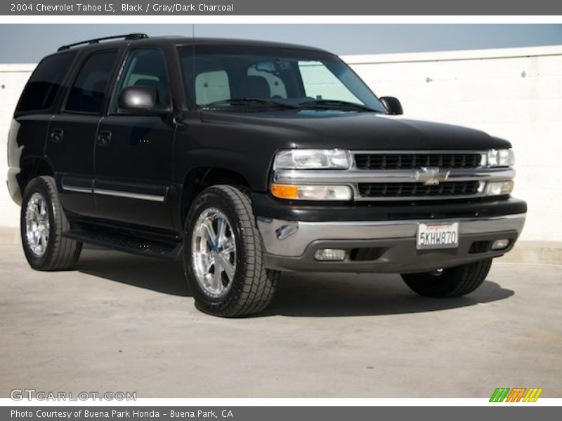 Black / Gray/Dark Charcoal 2004 Chevrolet Tahoe LS