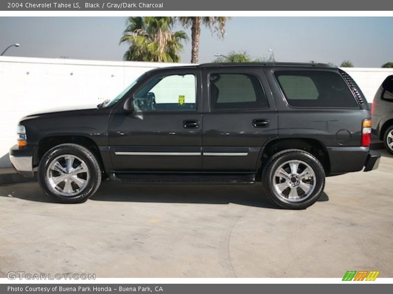 Black / Gray/Dark Charcoal 2004 Chevrolet Tahoe LS