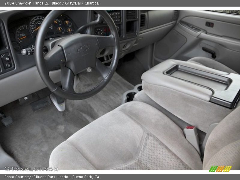 Black / Gray/Dark Charcoal 2004 Chevrolet Tahoe LS
