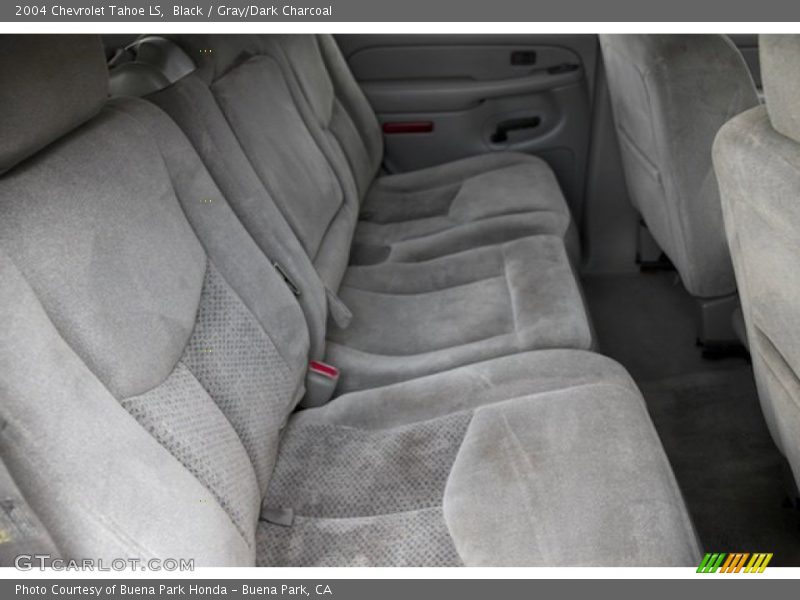 Black / Gray/Dark Charcoal 2004 Chevrolet Tahoe LS