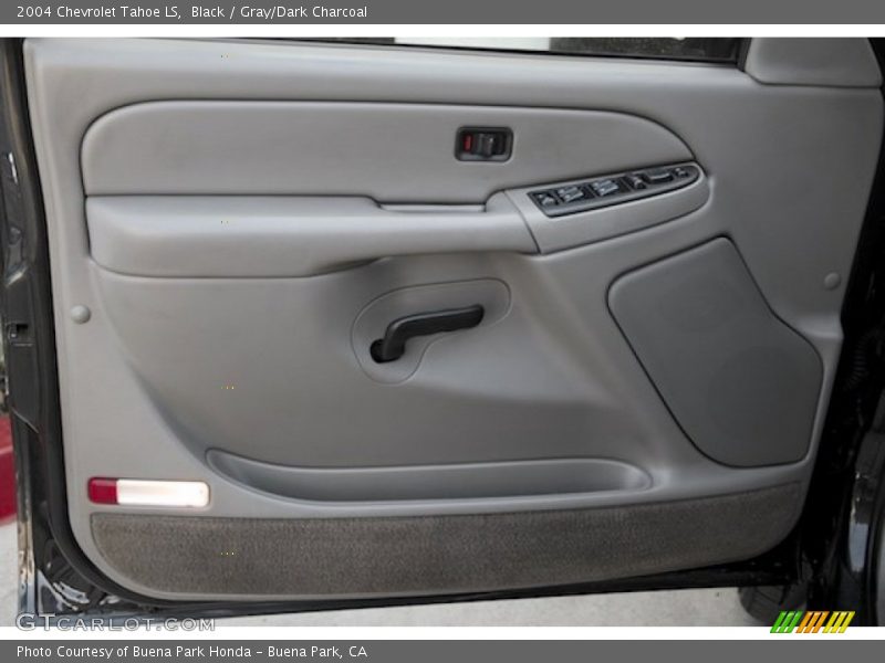 Black / Gray/Dark Charcoal 2004 Chevrolet Tahoe LS
