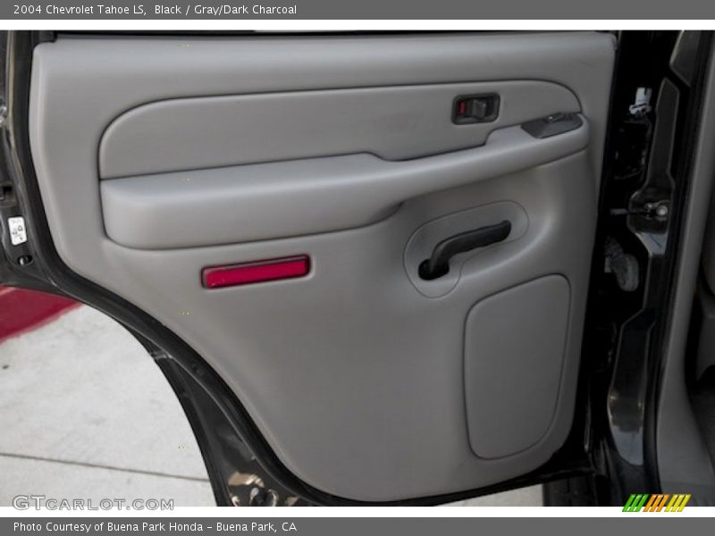 Black / Gray/Dark Charcoal 2004 Chevrolet Tahoe LS