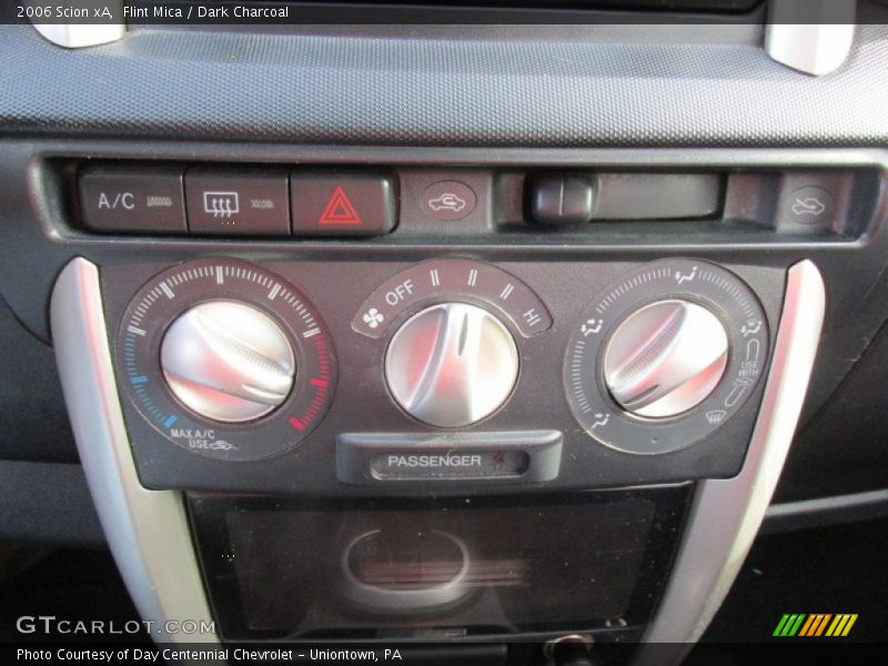 Flint Mica / Dark Charcoal 2006 Scion xA