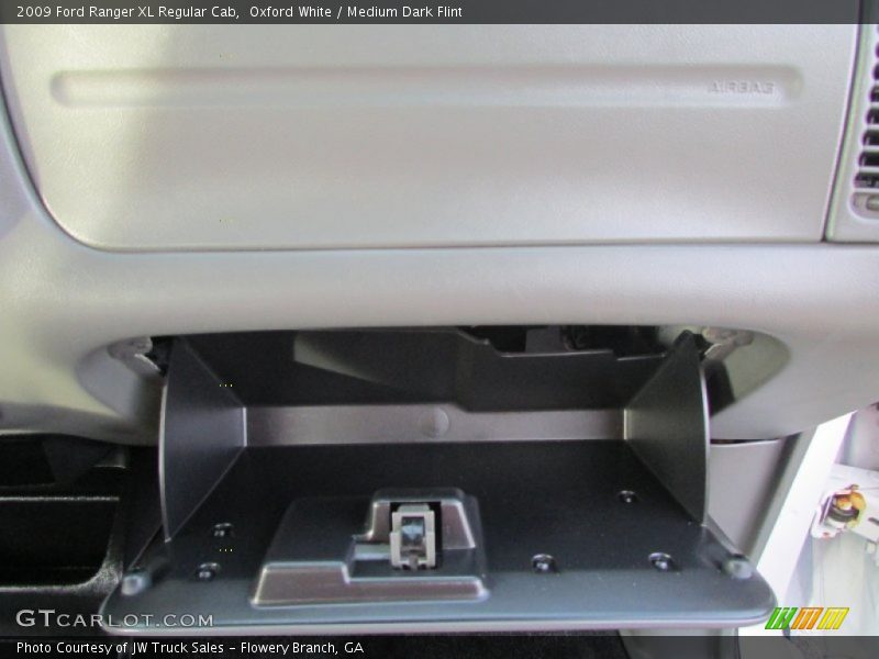 Oxford White / Medium Dark Flint 2009 Ford Ranger XL Regular Cab
