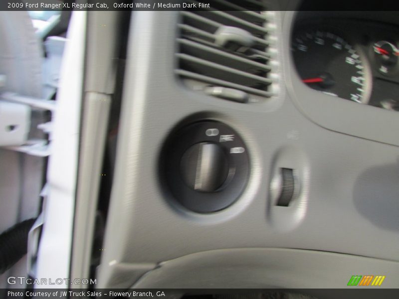 Oxford White / Medium Dark Flint 2009 Ford Ranger XL Regular Cab