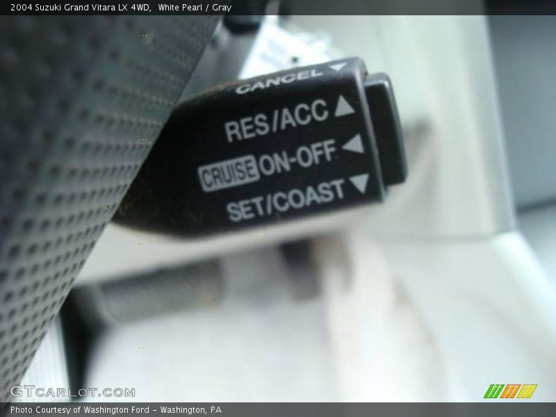White Pearl / Gray 2004 Suzuki Grand Vitara LX 4WD