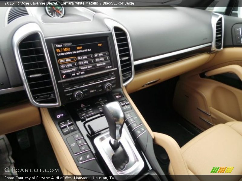Carrara White Metallic / Black/Luxor Beige 2015 Porsche Cayenne Diesel