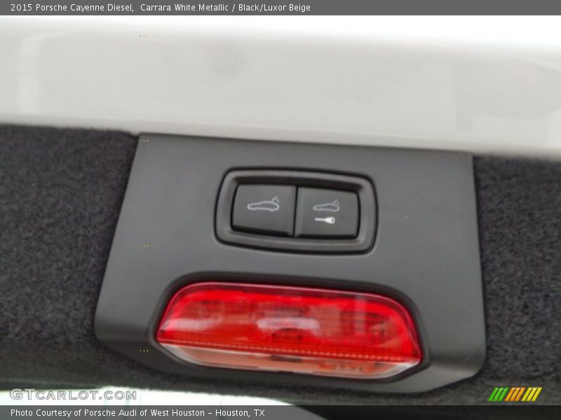 Carrara White Metallic / Black/Luxor Beige 2015 Porsche Cayenne Diesel