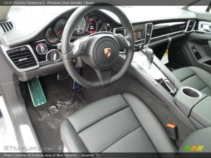 Black Interior - 2015 Panamera S 