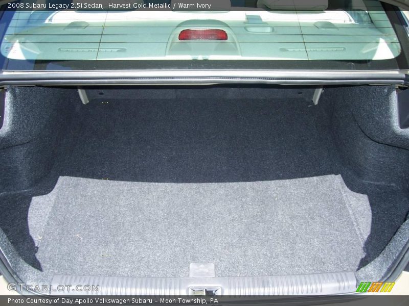 Harvest Gold Metallic / Warm Ivory 2008 Subaru Legacy 2.5i Sedan