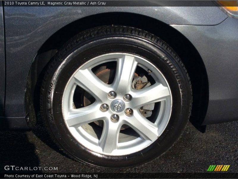 Magnetic Gray Metallic / Ash Gray 2010 Toyota Camry LE