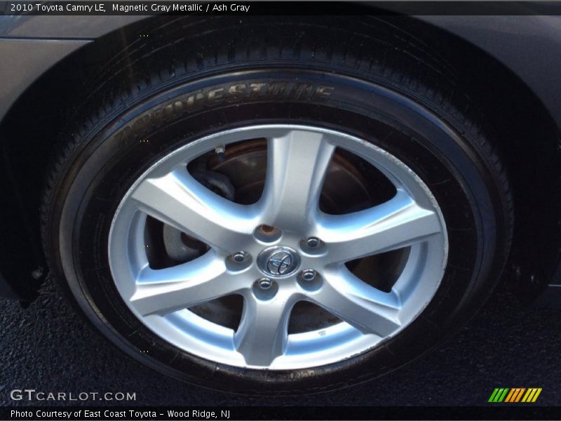 Magnetic Gray Metallic / Ash Gray 2010 Toyota Camry LE