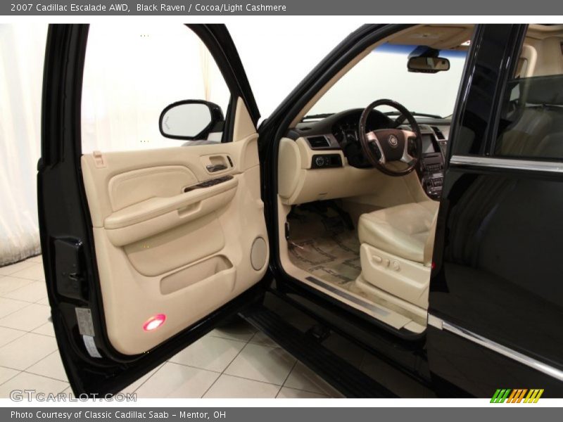 Black Raven / Cocoa/Light Cashmere 2007 Cadillac Escalade AWD
