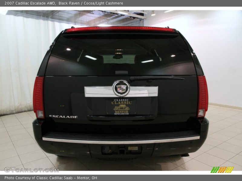 Black Raven / Cocoa/Light Cashmere 2007 Cadillac Escalade AWD