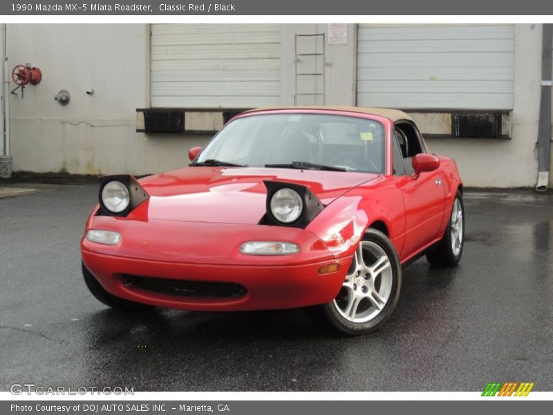 Front 3/4 View of 1990 MX-5 Miata Roadster