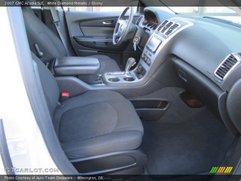 White Diamond Metallic / Ebony 2007 GMC Acadia SLE