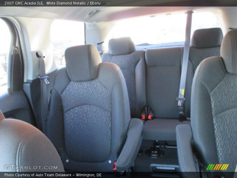 White Diamond Metallic / Ebony 2007 GMC Acadia SLE