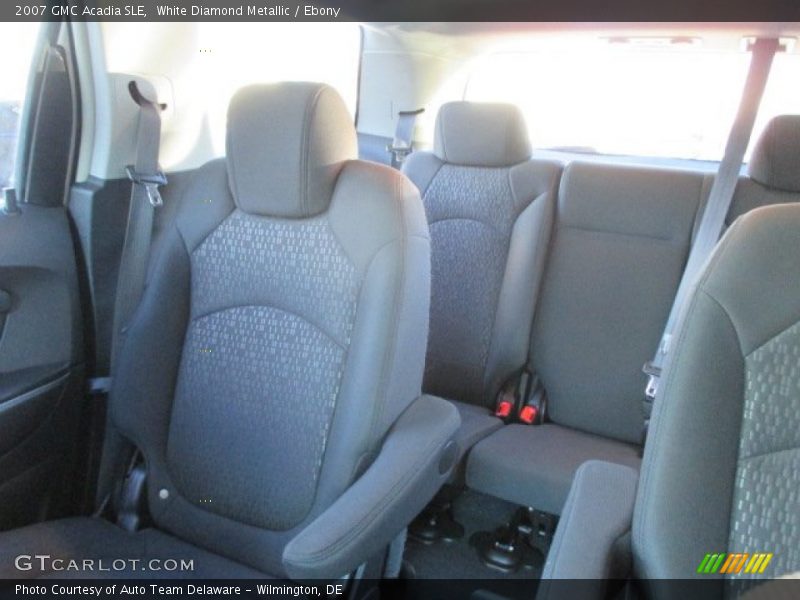 White Diamond Metallic / Ebony 2007 GMC Acadia SLE