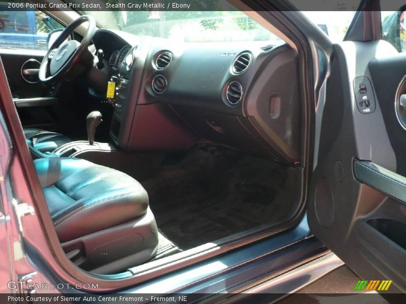 Stealth Gray Metallic / Ebony 2006 Pontiac Grand Prix Sedan