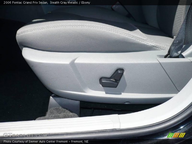 Stealth Gray Metallic / Ebony 2006 Pontiac Grand Prix Sedan