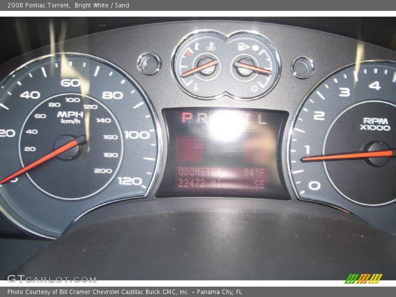 Bright White / Sand 2008 Pontiac Torrent