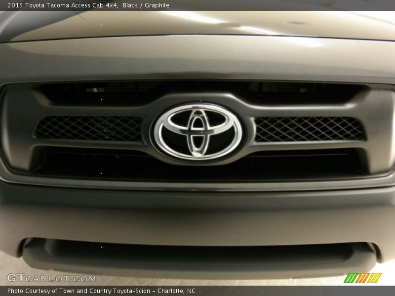 Black / Graphite 2015 Toyota Tacoma Access Cab 4x4