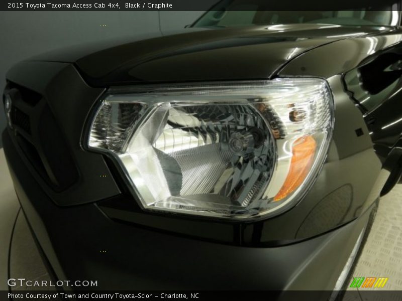 Black / Graphite 2015 Toyota Tacoma Access Cab 4x4