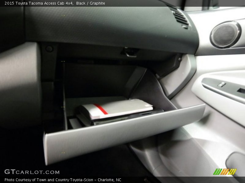 Black / Graphite 2015 Toyota Tacoma Access Cab 4x4