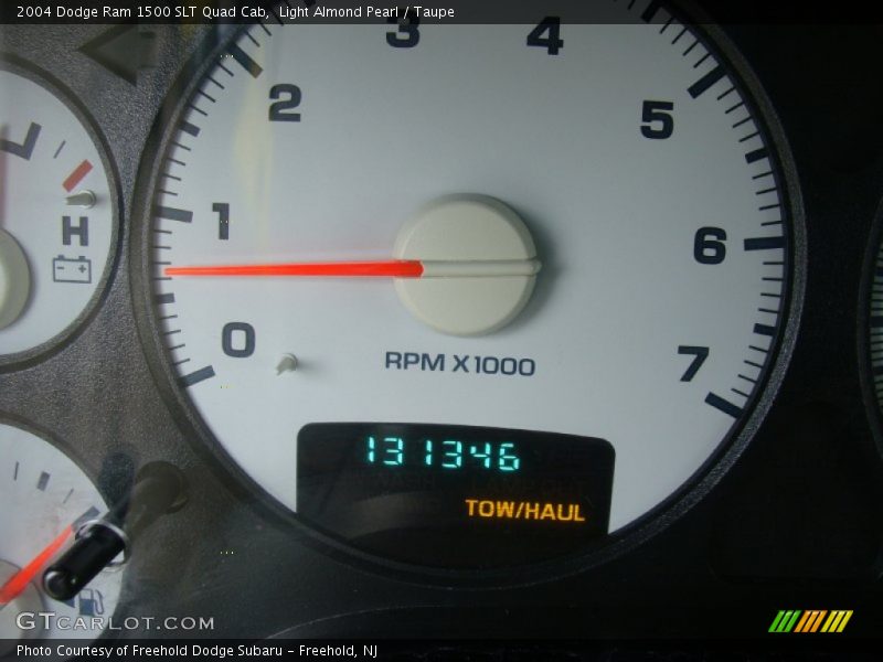 Light Almond Pearl / Taupe 2004 Dodge Ram 1500 SLT Quad Cab