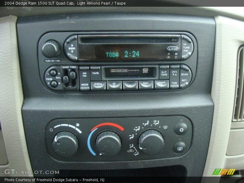 Light Almond Pearl / Taupe 2004 Dodge Ram 1500 SLT Quad Cab
