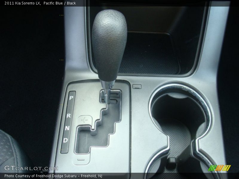 Pacific Blue / Black 2011 Kia Sorento LX