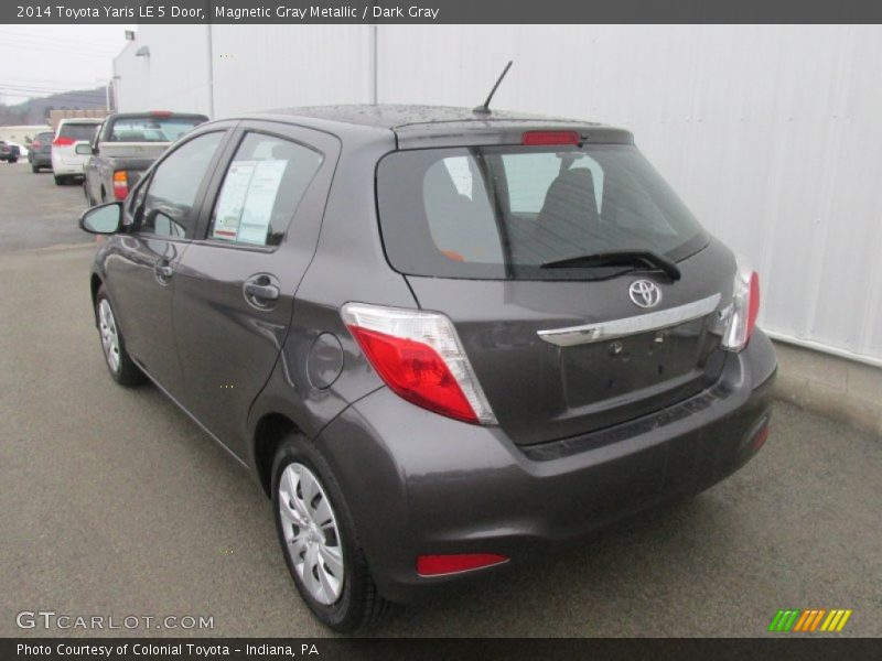 Magnetic Gray Metallic / Dark Gray 2014 Toyota Yaris LE 5 Door
