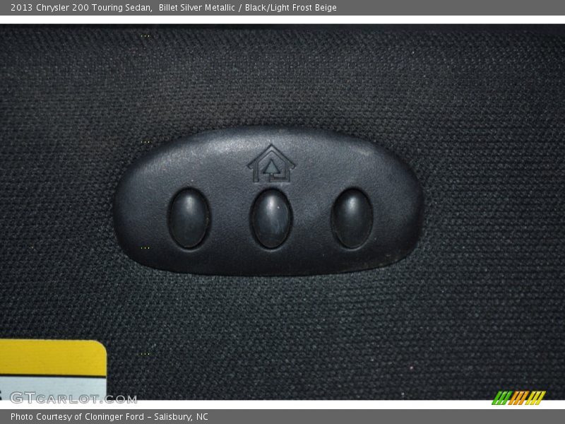 Billet Silver Metallic / Black/Light Frost Beige 2013 Chrysler 200 Touring Sedan
