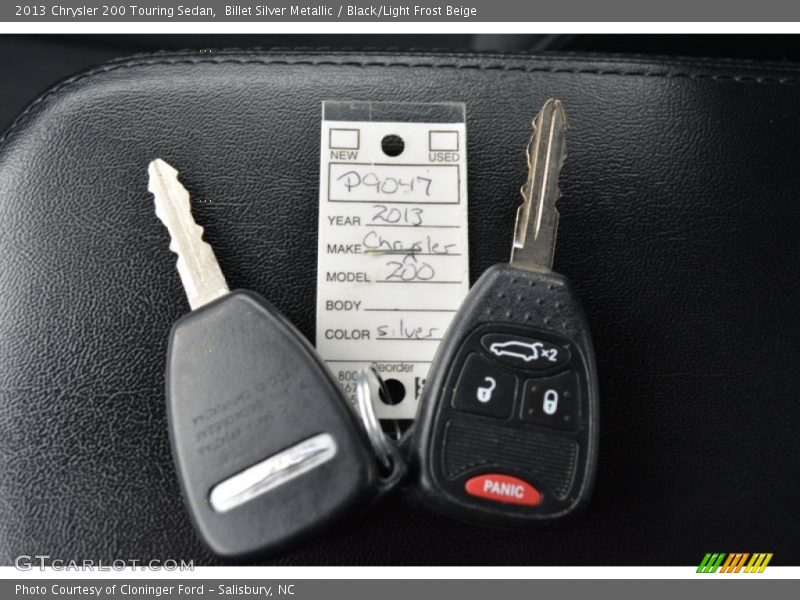 Billet Silver Metallic / Black/Light Frost Beige 2013 Chrysler 200 Touring Sedan