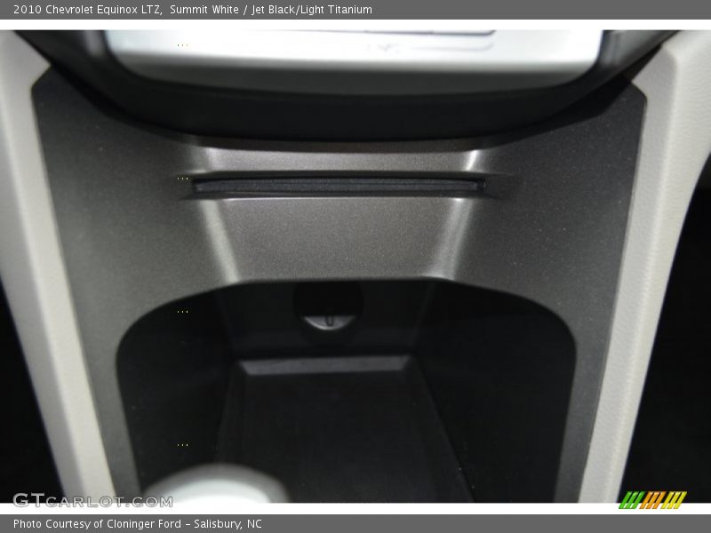 Summit White / Jet Black/Light Titanium 2010 Chevrolet Equinox LTZ