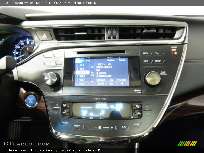 Classic Silver Metallic / Black 2013 Toyota Avalon Hybrid XLE